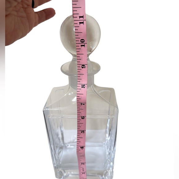 Crystal/Glass Decanter - Picture 6 of 8